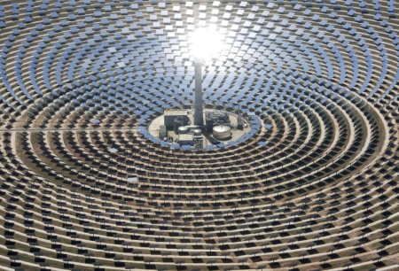  Macquarie invierte en una cartera de energía termosolar de concentración en España