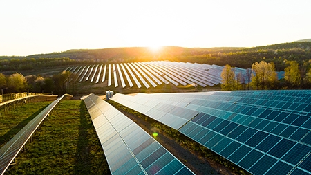  EiDF Solar formaliza la compra de tres parques de generación en Burgos