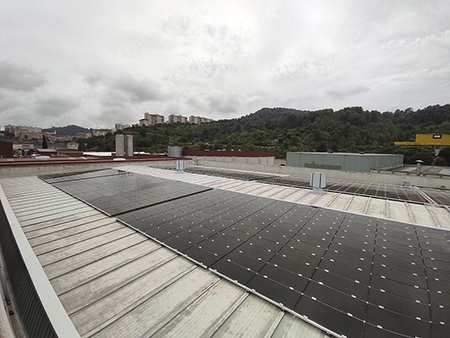  La instalación de paneles solares en Klein Ibérica aportará el 45,7% de su consumo eléctrico