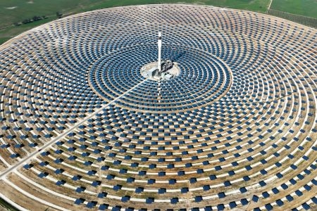 Planta termosolar ubicada en Sevilla, Andalucía.