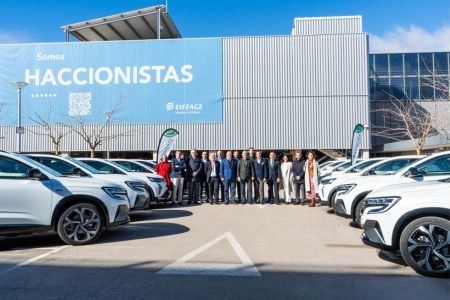  Eiffage Energía Sistemas renueva su flota con 700 vehículos híbridos de Renault