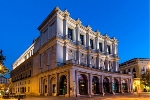  El Teatro Real inaugura su nueva cubierta solar y eleva hasta la 'A' su calificación energética