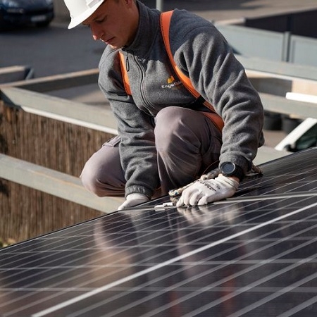  Engel Solar y Banco Sabadell promoverán el uso de la energía solar en el sector industrial