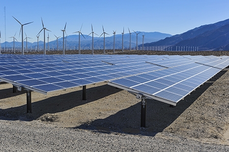  Capital Energy y Verbund cierran una transacción de instalaciones eólicas y solares en España