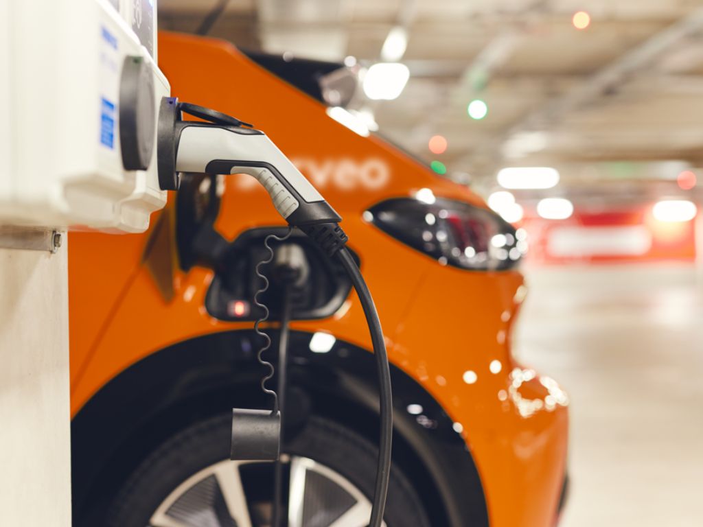 Serveo lleva a Net Zero Tech sus soluciones integrales de Facility Management.