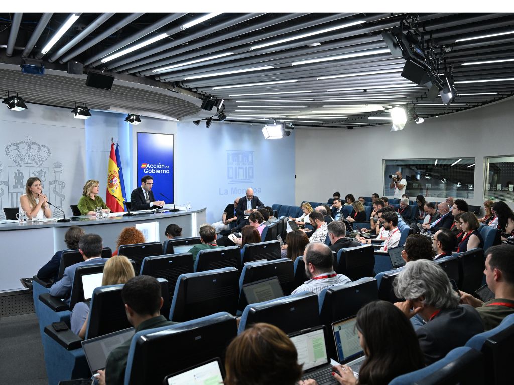 El Congreso no convalida el decreto 'antiapagones' y las asociaciones eléctricas y ecologistas auguran más desequilibrios.