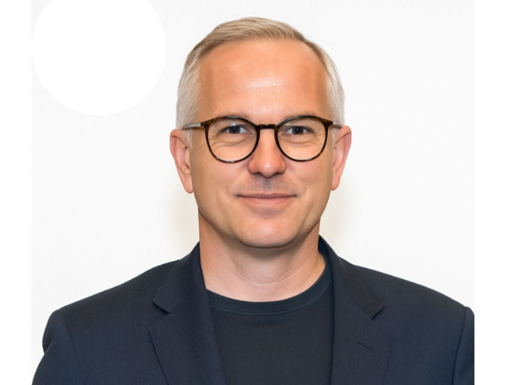 Grupo Neoelectra nombra a Pablo Otín como CEO para liderar su nueva estrategia de negocio.