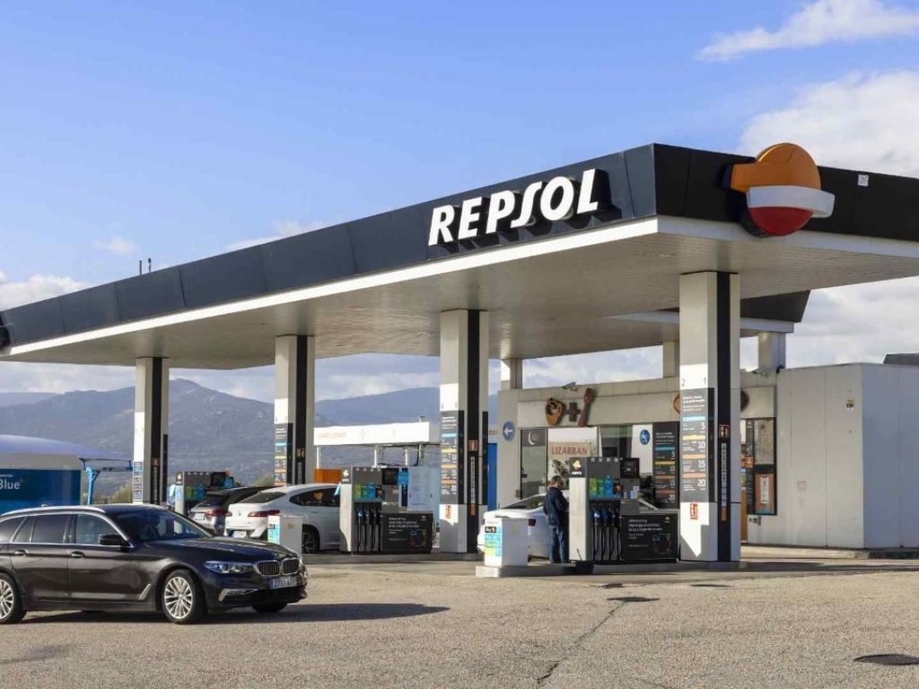 Repsol entra en ODF Energía para reforzar su posición en el mercado empresarial de electricidad y gas.