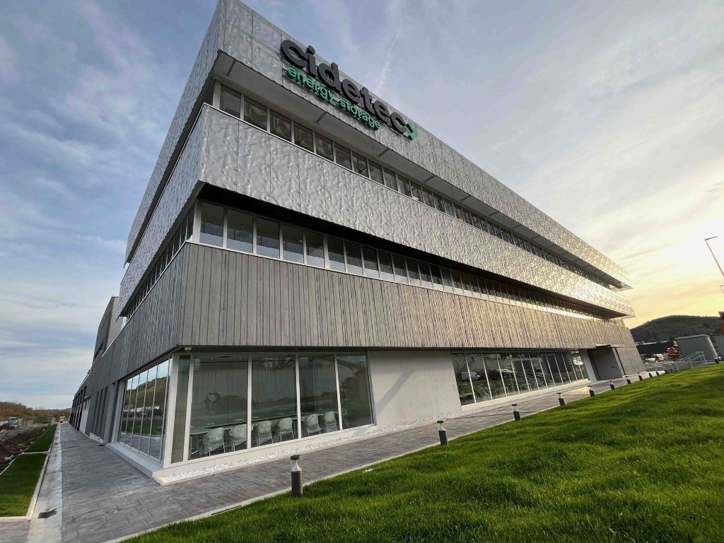 Cidetec estrena un edificio de vanguardia para desarrollar las baterías del futuro.