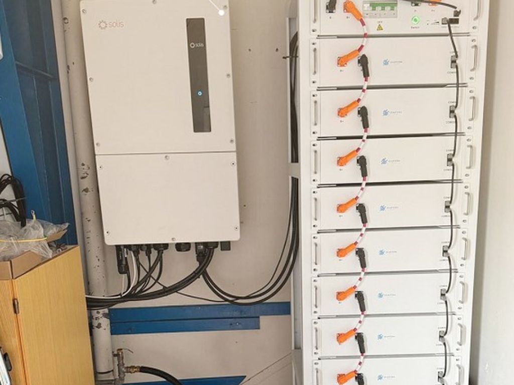 Solis lanza una solución de almacenamiento solar de alto voltaje adaptada a las condiciones del mercado nórdico.