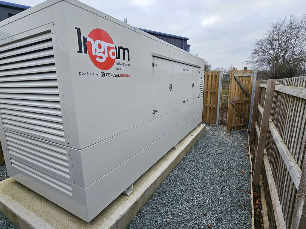 Genesal suministra un grupo electrógeno de 600 kVA para reforzar la continuidad de una planta industrial en Reino Unido.