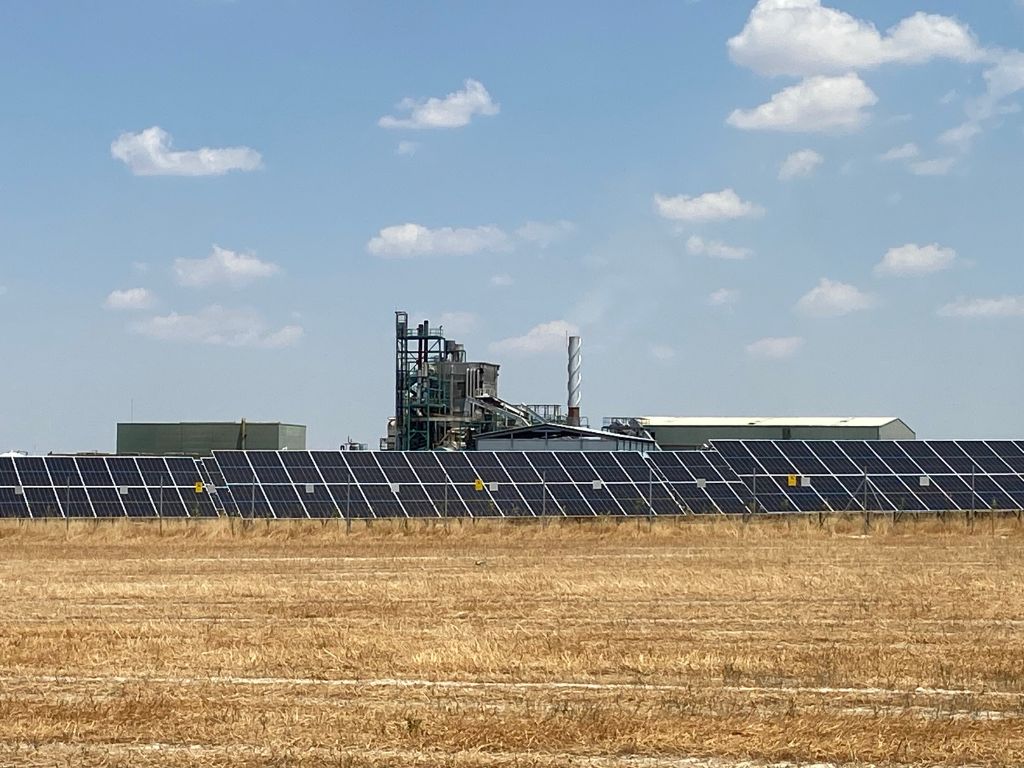 Grupo Neoelectra pone en marcha su planta fotovoltaica en Villacañas (Toledo).