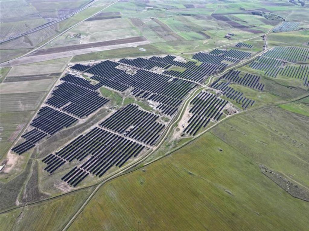 Q Energy siete plantas solares fotovoltaicas España