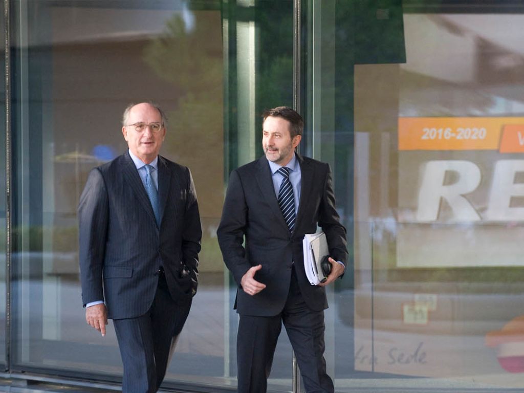 Repsol construirá en Cartagena su primera gran planta de hidrógeno renovable.