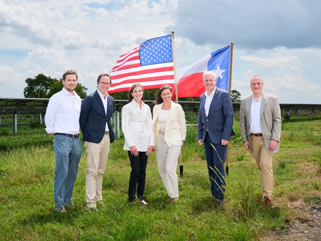 X-ELIO pone en marcha en Texas su primer proyecto híbrido solar con almacenamiento para BASF.