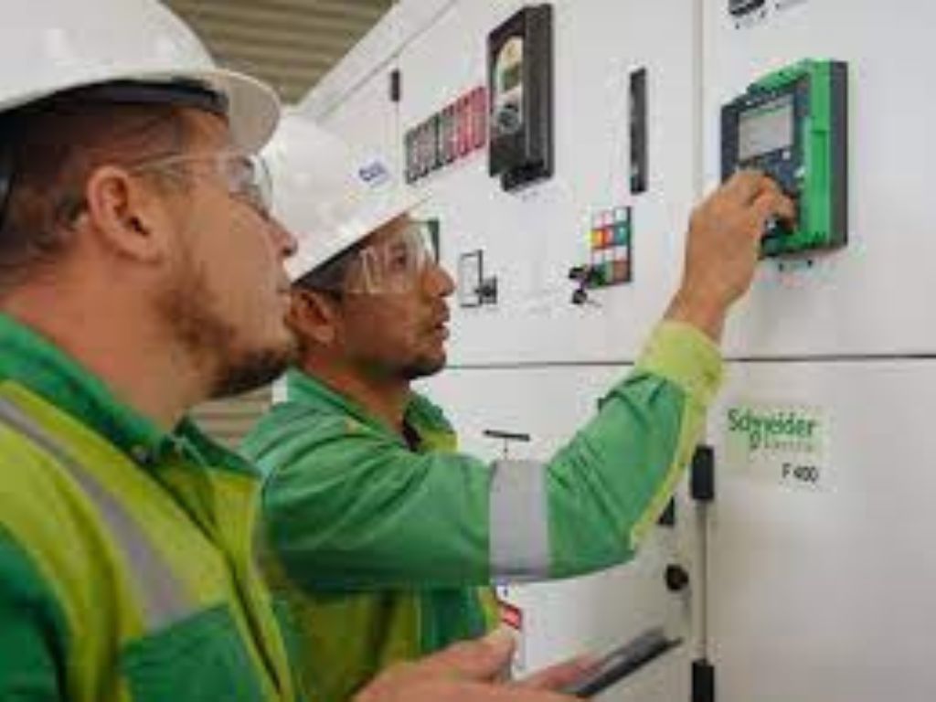 Schneider Electric presentará en GENERA sus soluciones de gestión energética y digitalización para hogares, edificios y movilidad eléctrica.