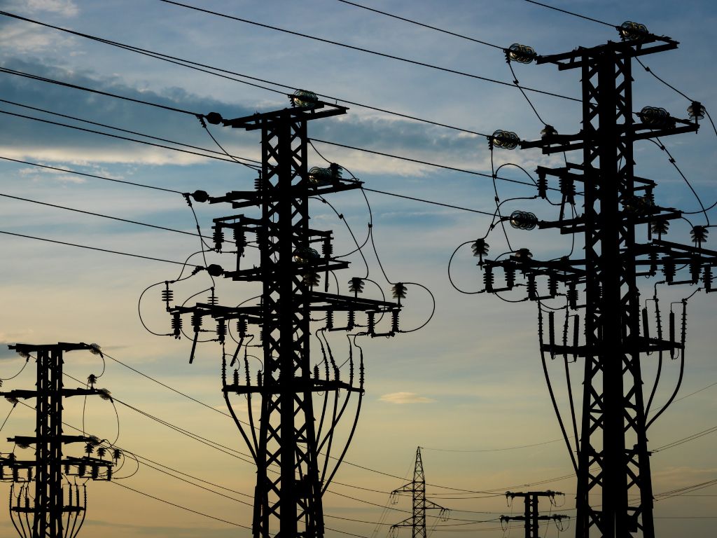 La Comisión Europea presenta un plan de redes para blindar la independencia de la UE y rebajar la factura de la luz.