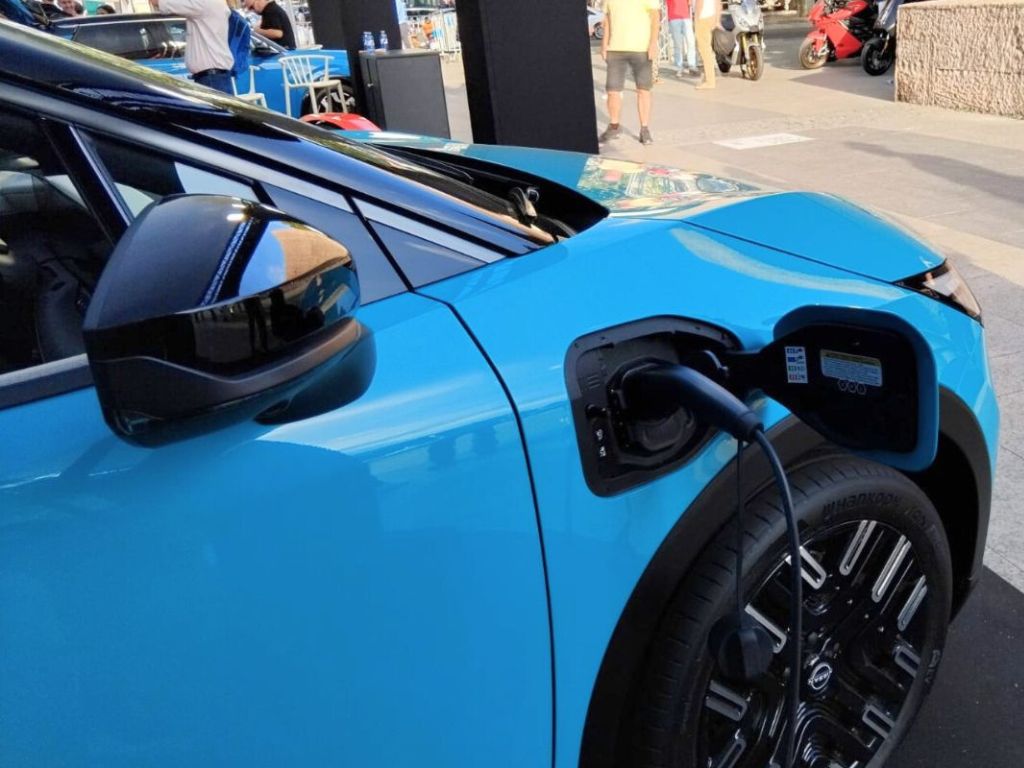 ehículos electrificados matriculados 2025