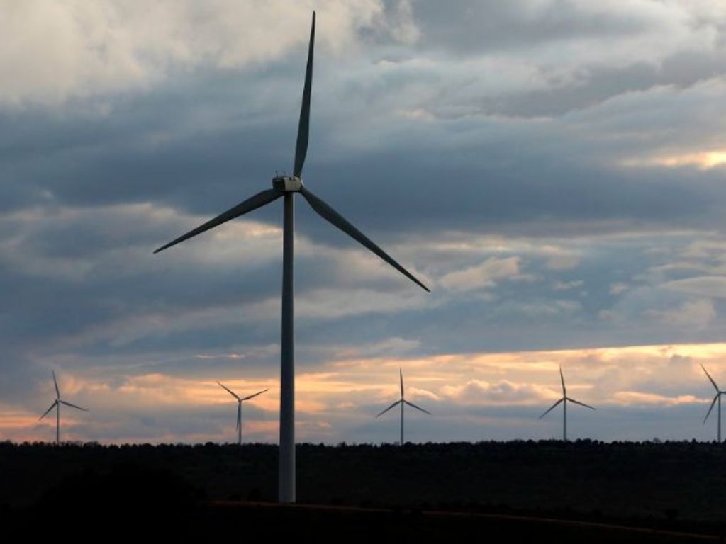 Iberdrola completa la venta de su negocio eólico en Hungría por 171 millones de euros.