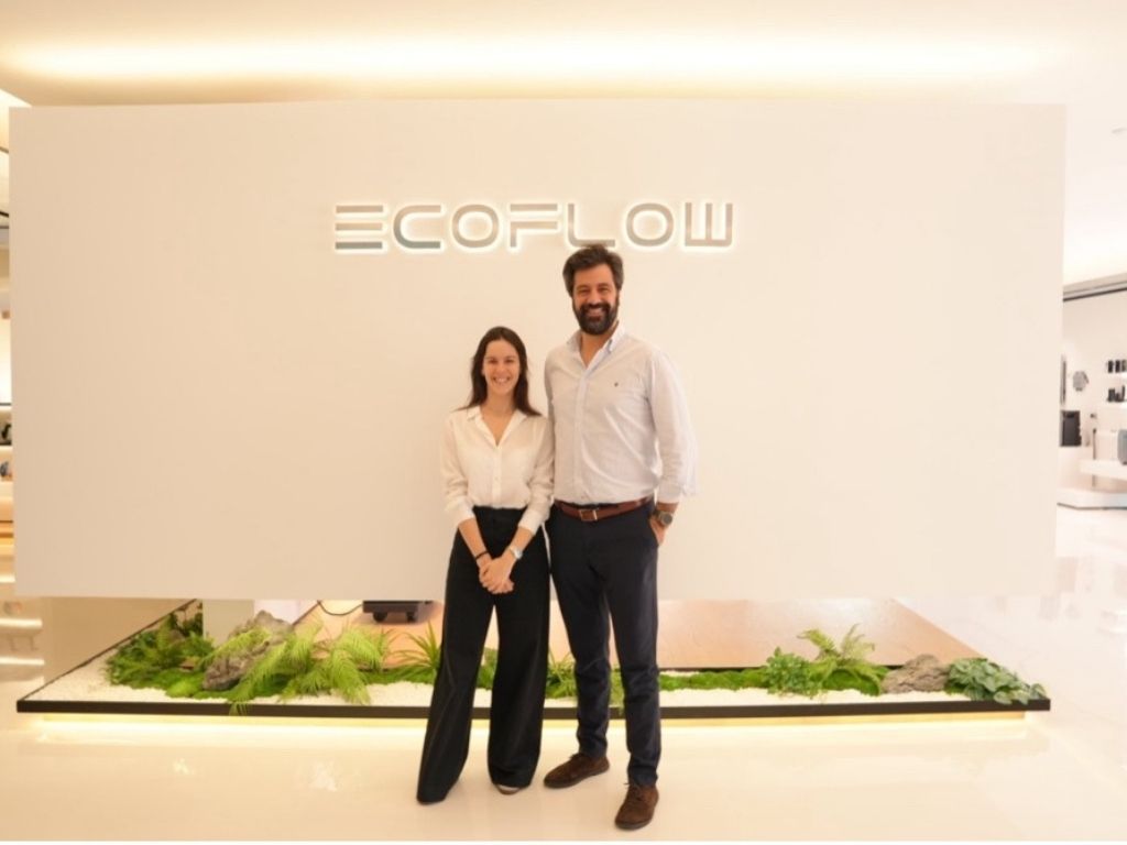 EcoFlow firma una alianza con LM8 Solar para distribuir PowerOcean en España y Portugal.