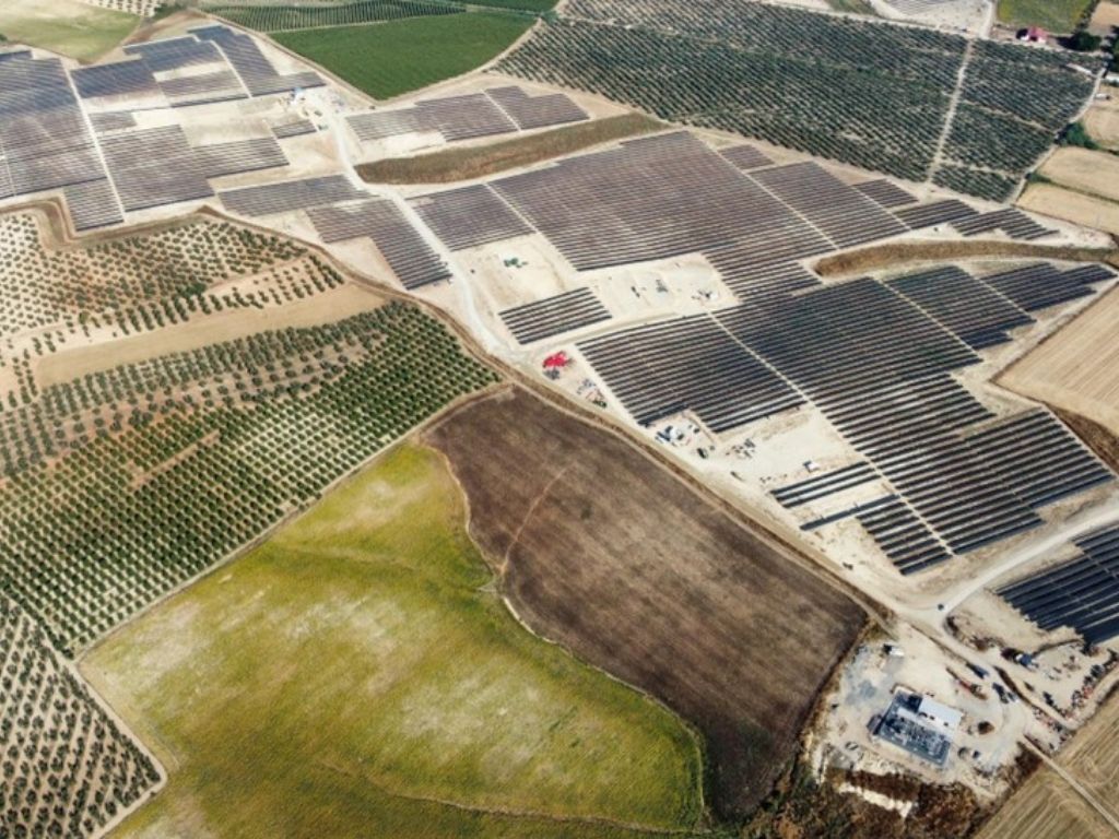 Solarig conecta a la red “Arco 8”, su séptima planta solar en Andalucía.