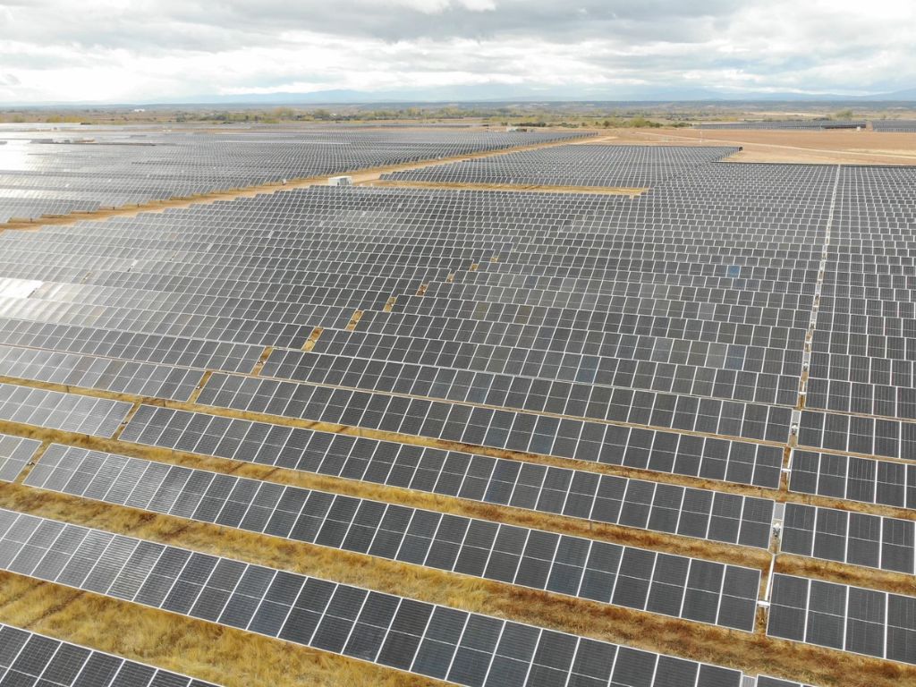 McDonald’s firma un PPA con Axpo por 83 GWh anuales de energía fotovoltaica procedente de 200 MWp en León.