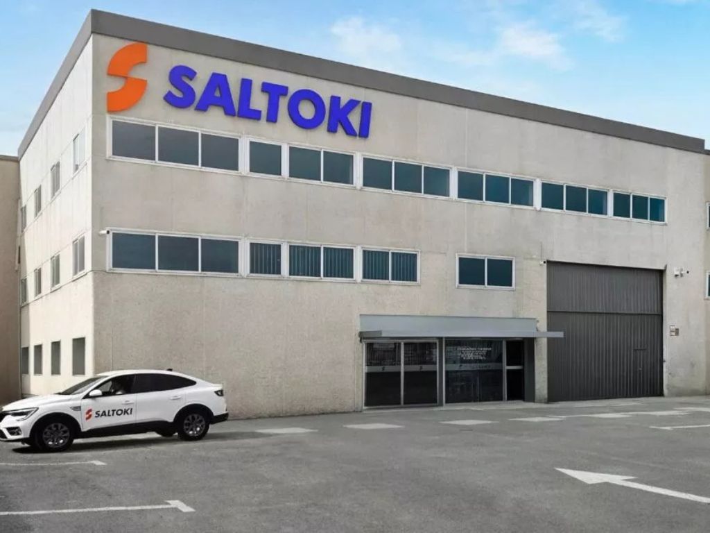 Saltoki abre un nuevo punto de venta en Málaga y amplía su red hasta 88 centros en España.
