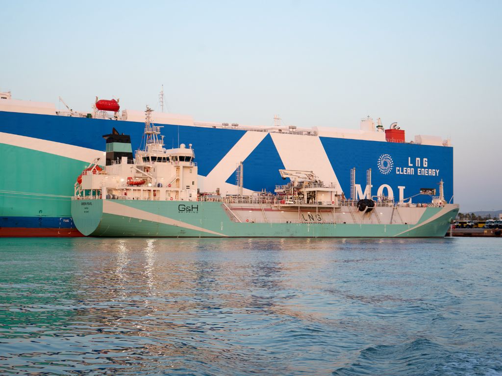 Axpo realiza su primer suministro de bio-GNL a un buque en el puerto de Barcelona - Energética 21