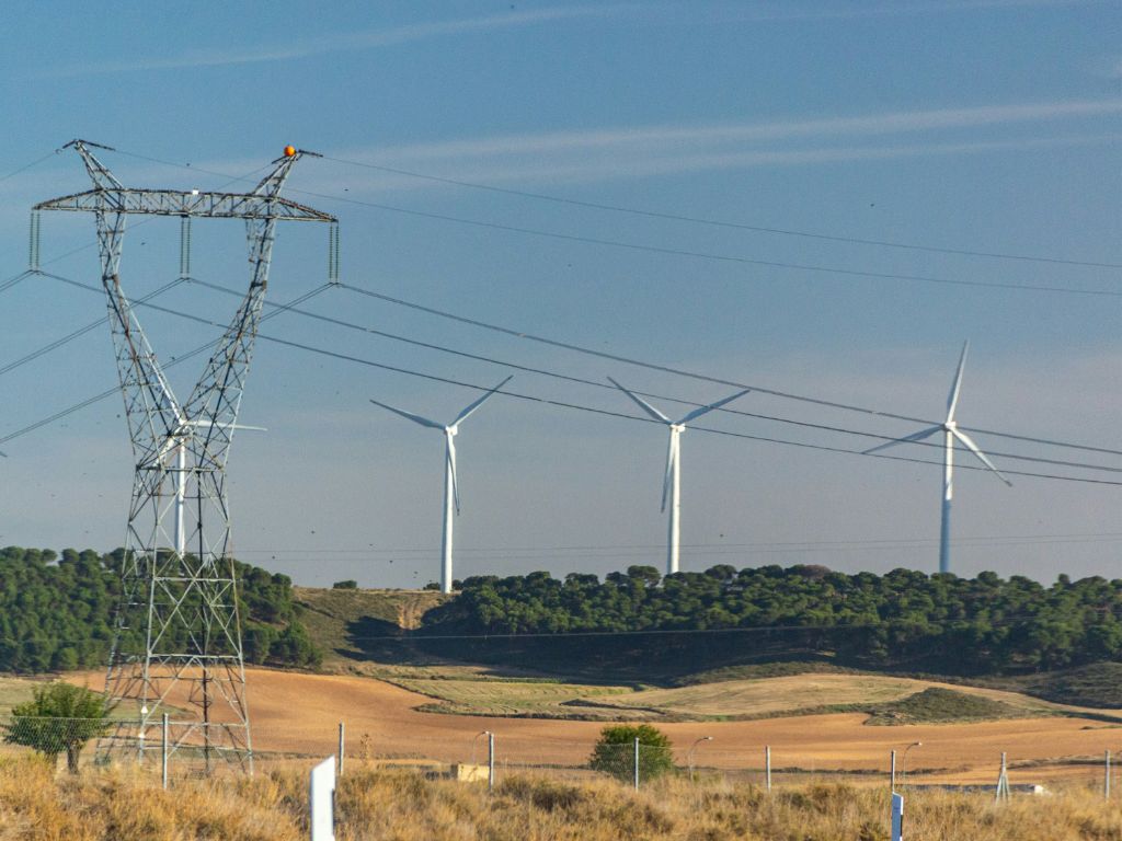 redes electrica inversion adicional