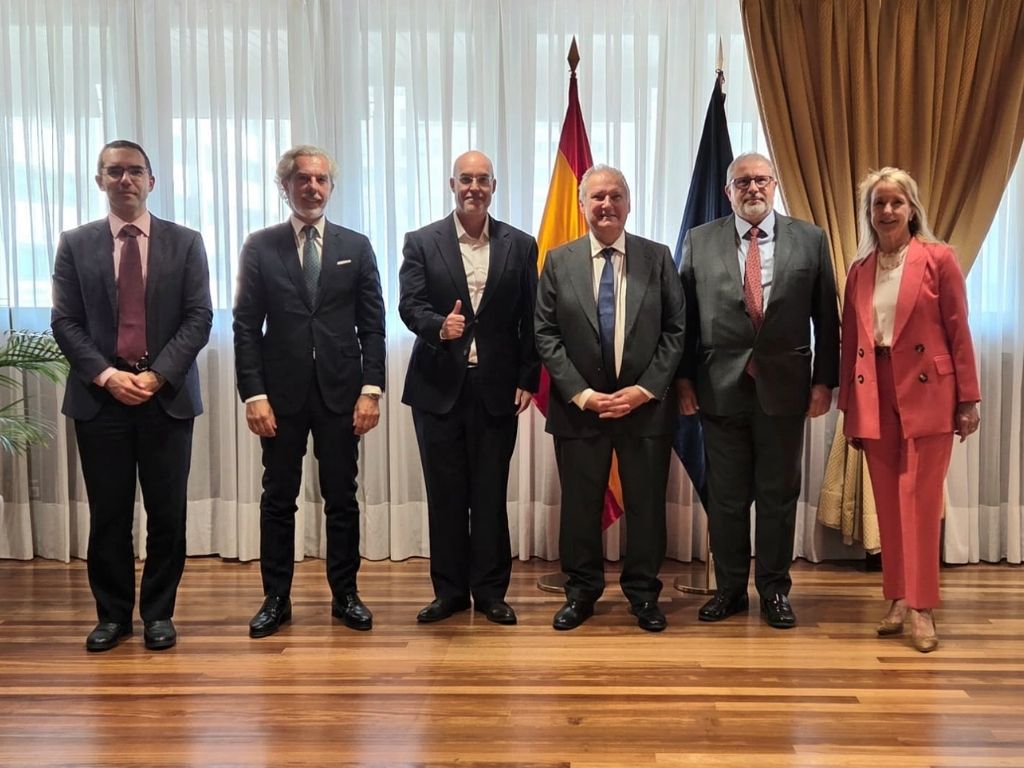 AEDIVE y ministro Hereu