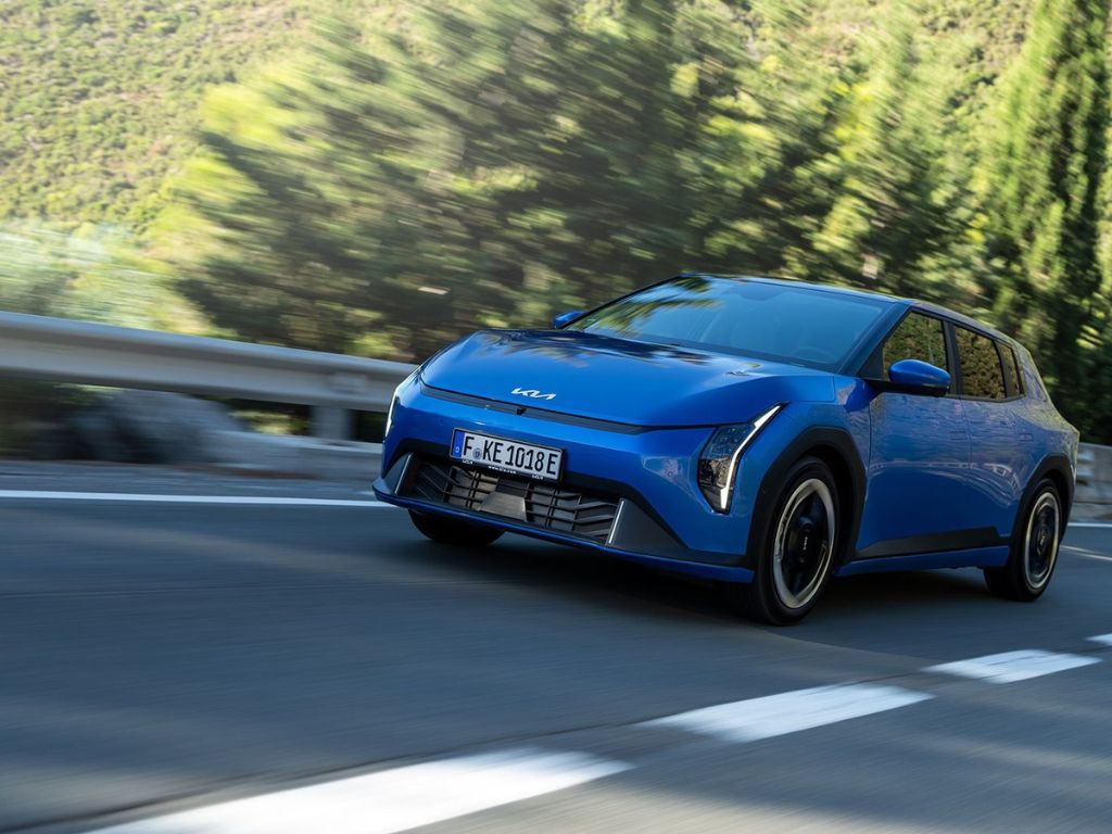 Kia EV4